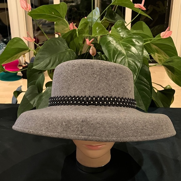 Gray Wool Wide-Brim Hat with Black Beaded Rhinestone Band - Picture 1 of 5